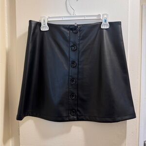 BCBGeneration Women's Button Down Faux Leather a Line Mini Skirt : Size: M